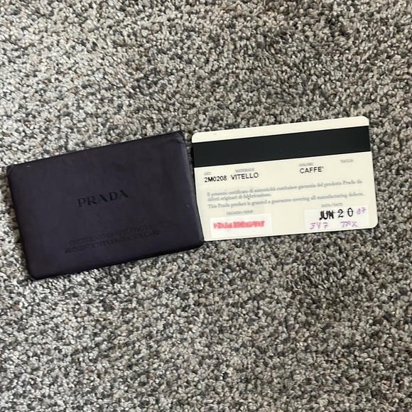 Vintage Prada messenger bag - Picture 8 of 13